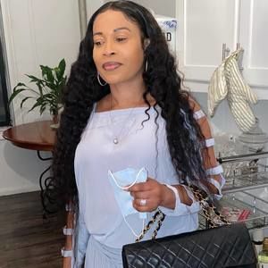 Meet your Posher, Jacqueline